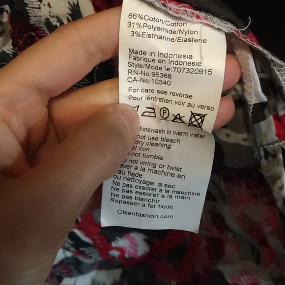 Gorgeous print button down with slits - Picture 3 of 4